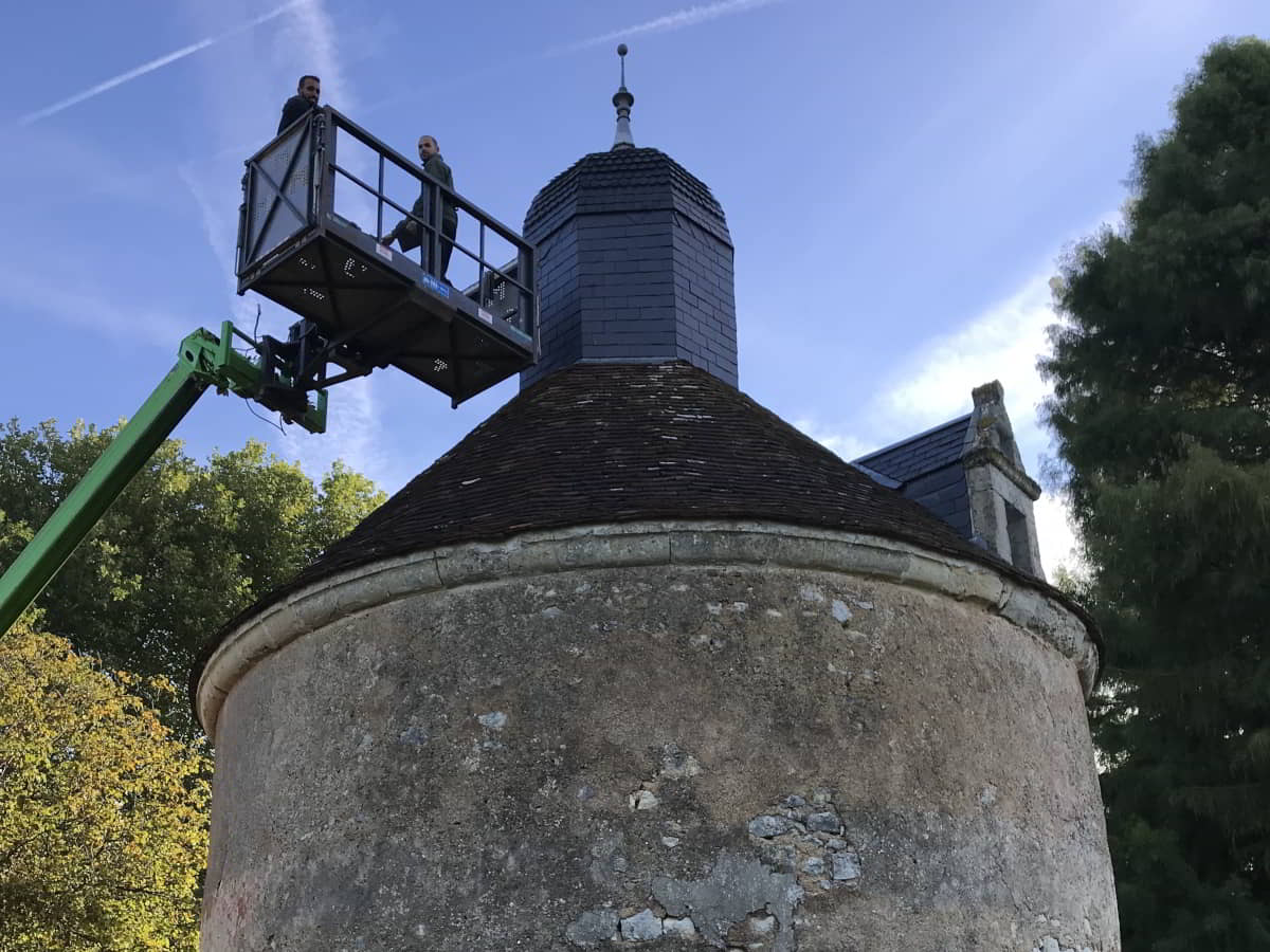 https://dev.charpente-couverture-aubry.fr/wp-content/uploads/entretien-nosservices.jpeg