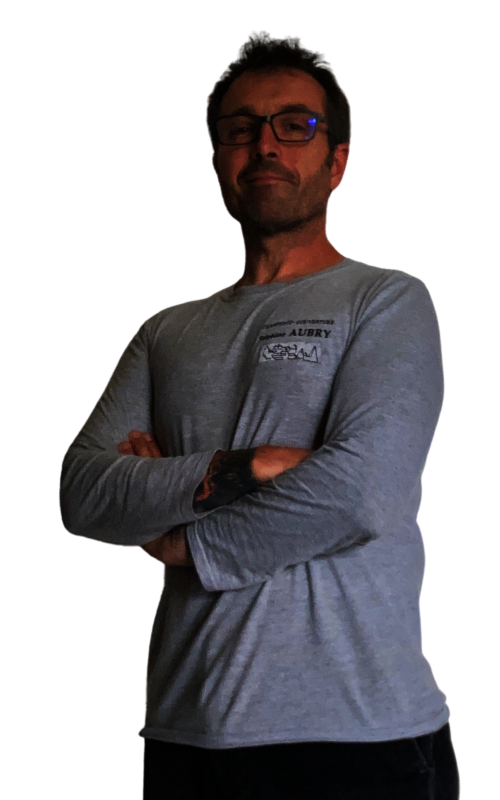 https://dev.charpente-couverture-aubry.fr/wp-content/uploads/portrait-stephane-transparent-2.png
